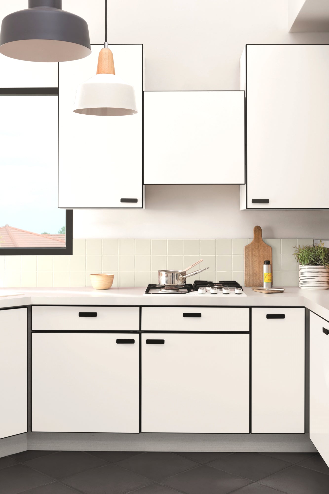 Vopsea pe baza de apa pentru mobilier bucatarie alb satinat - Shopdecor.ro Vopsea mobilier