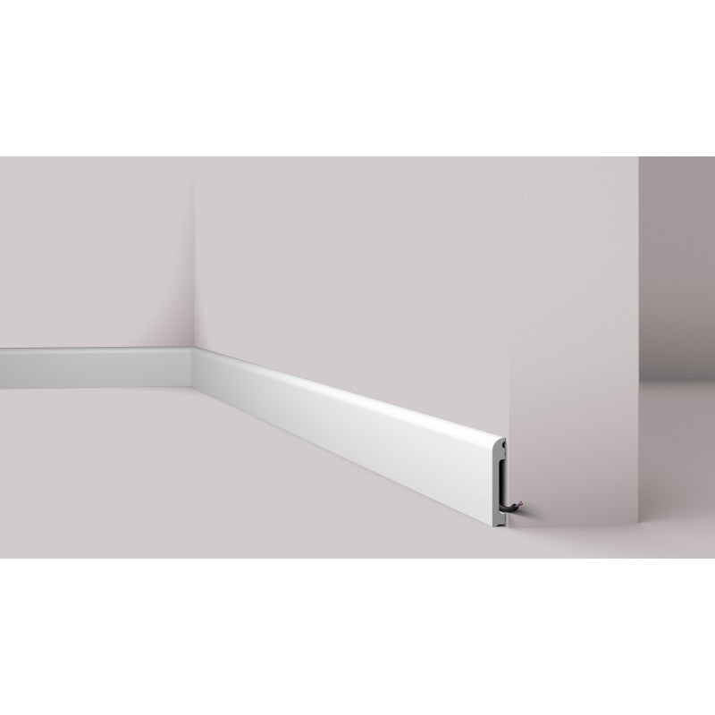 Plintă NMC FL12 din polimer dur – 80 × 13 × 2000 mm