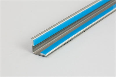 Profil de colt din aluminiu eloxat cu laturile finisate 2.5ml