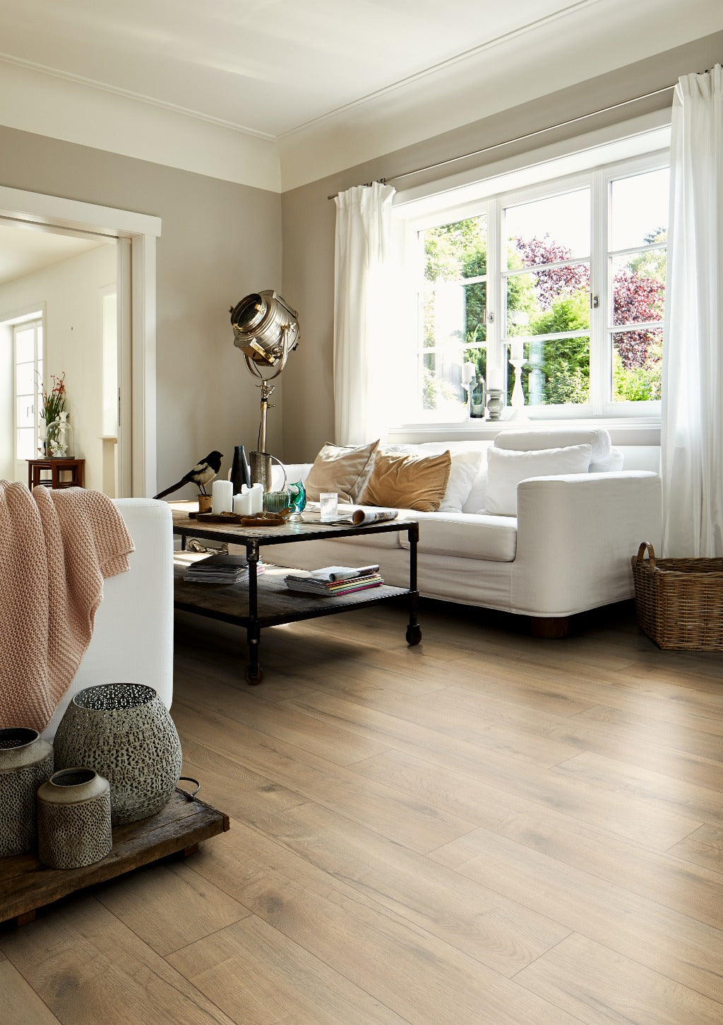 Parchet laminat Egger EL2077 Stejar Loja 8mm