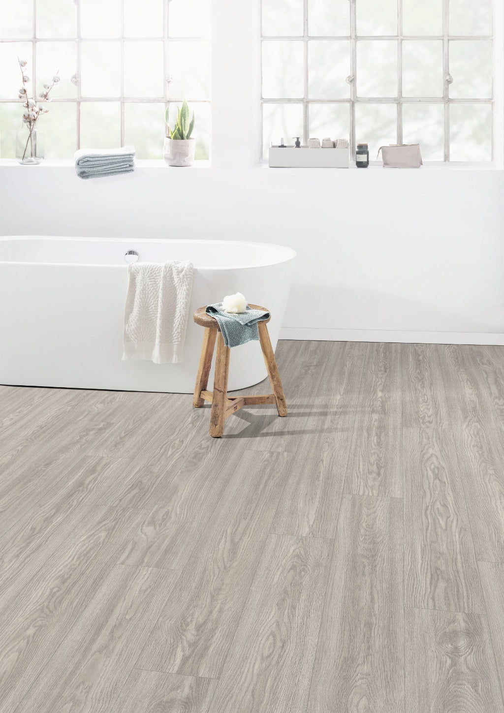 Parchet laminat Egger EL2063 Stejar Soria 8mm Aqua