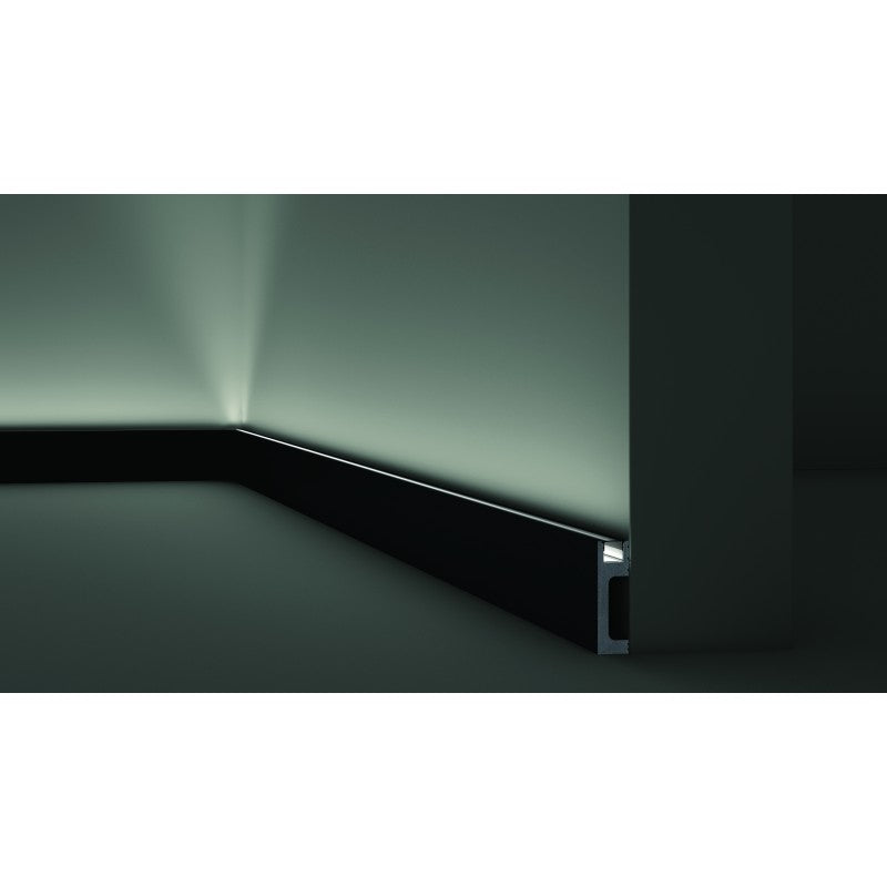 Plintă LED NMC IL10 Black – 80 × 23 × 2000 mm