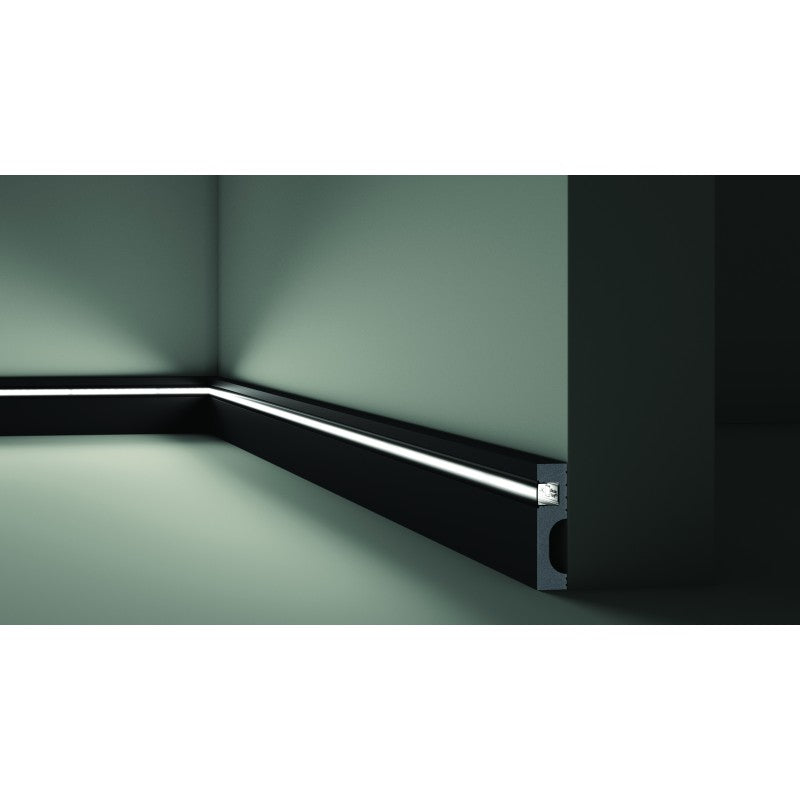 Plintă LED NMC IL11 Black – 80 × 20 × 2000 mm