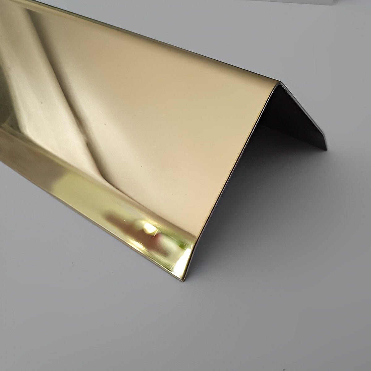 Cornier din inox cu laturi tesite 30x30mm - Shopdecor.ro Cornier inox